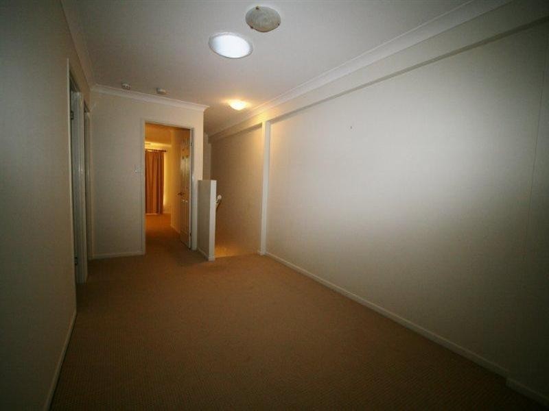 2/9 Lady Bowen Parade, Rothwell QLD 4022