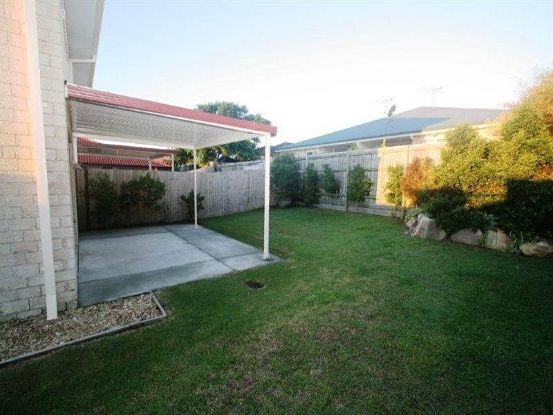 2/9 Lady Bowen Parade, Rothwell QLD 4022