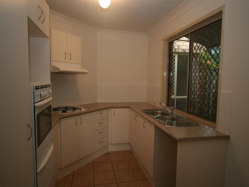 15 Jarrah Place, Fitzgibbon QLD 4018