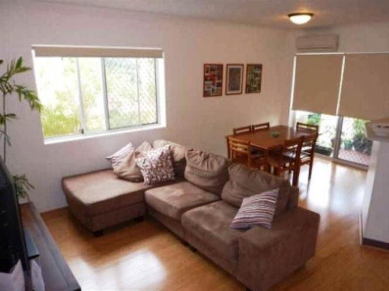 6/2 Surrey Street, Nundah QLD 4012