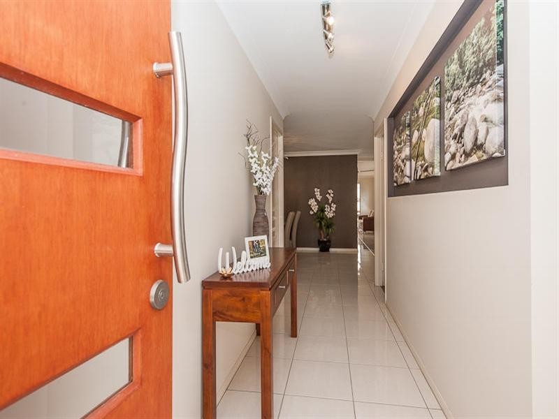 22 Castlewellan Circuit, Warner QLD 4500