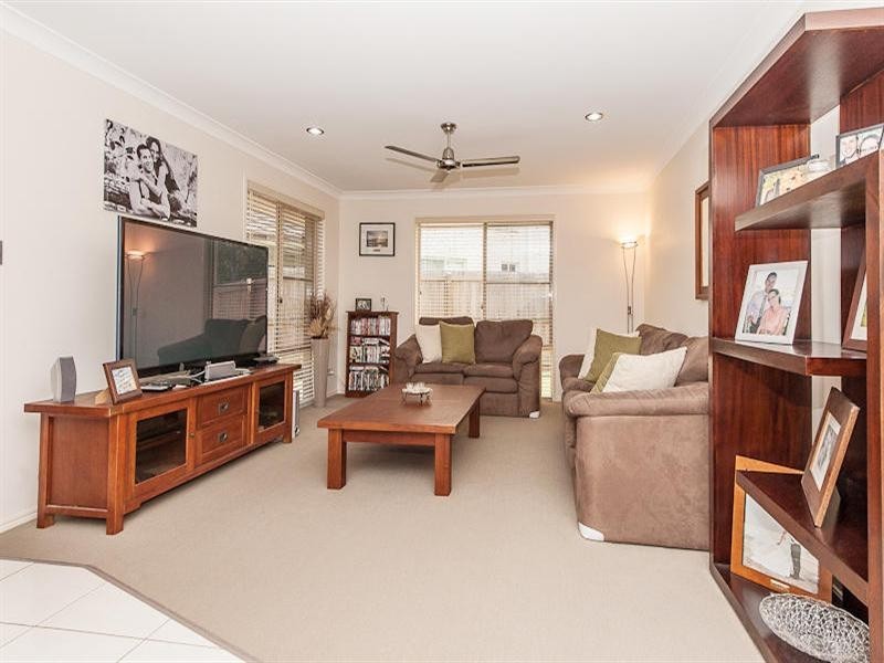 22 Castlewellan Circuit, Warner QLD 4500