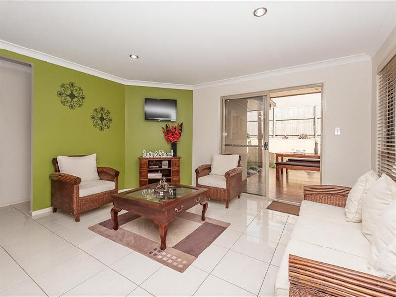 22 Castlewellan Circuit, Warner QLD 4500