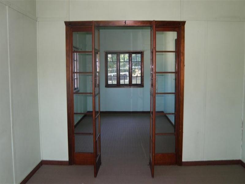 1100 Anzac Avenue, Petrie QLD 4502