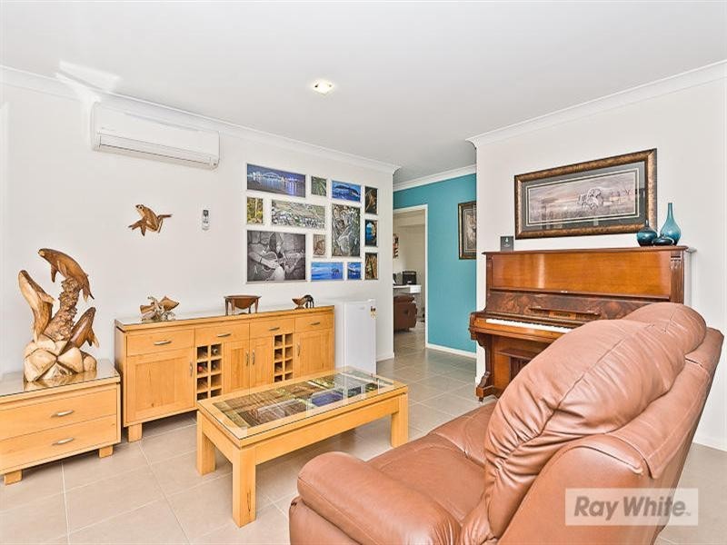 23 Swan Parade, Warner QLD 4500