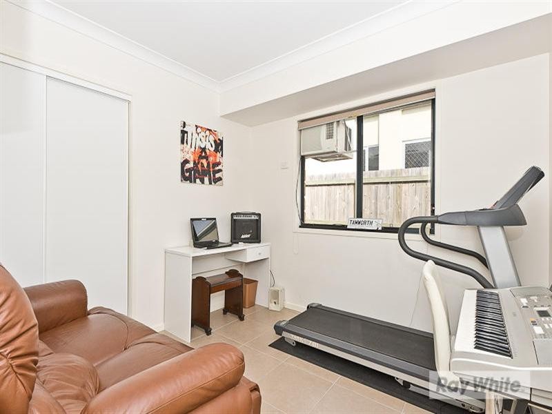 23 Swan Parade, Warner QLD 4500