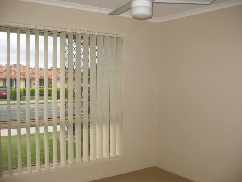 2/95 Whitehorse Road, Kallangur QLD 4503