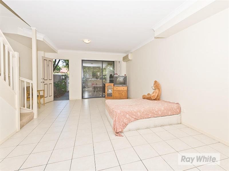 2 48 Halcomb Street, Zillmere QLD 4034