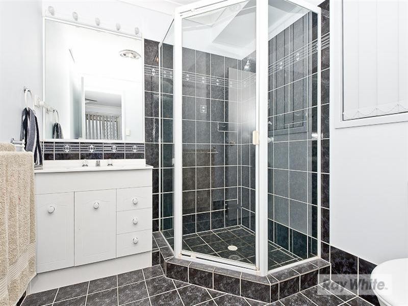 49 Blue Mountain Cescent, Warner QLD 4500