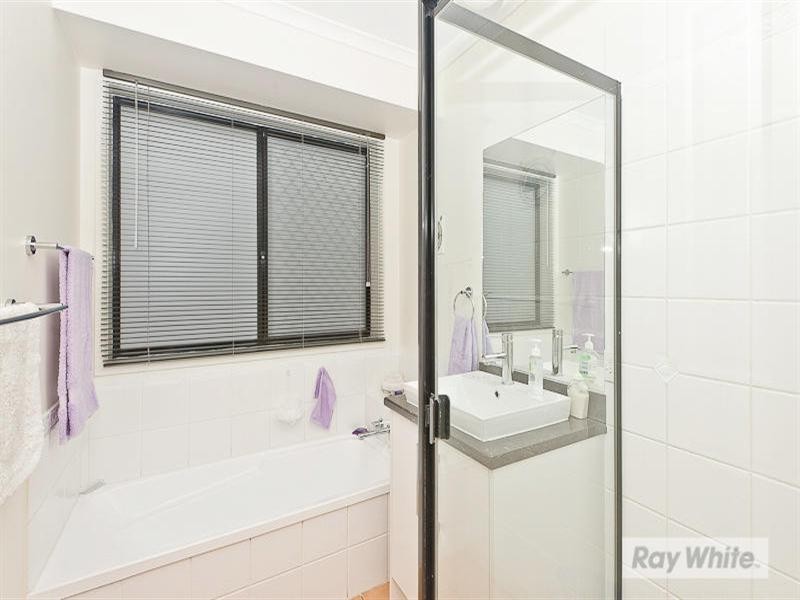 5 Fieldstone Close, Bracken Ridge QLD 4017