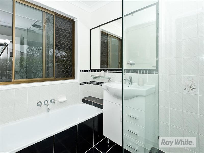 5 Mundie Place, Bray Park QLD 4500