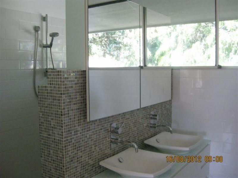 11 Ashley Road, Chermside West QLD 4032