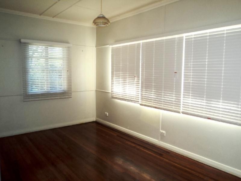 35 University Road, Mitchelton QLD 4053