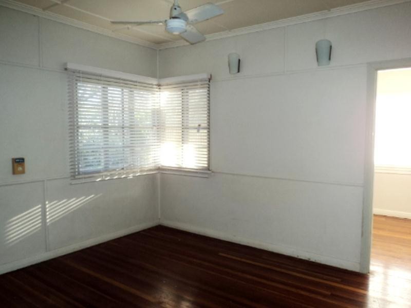 35 University Road, Mitchelton QLD 4053