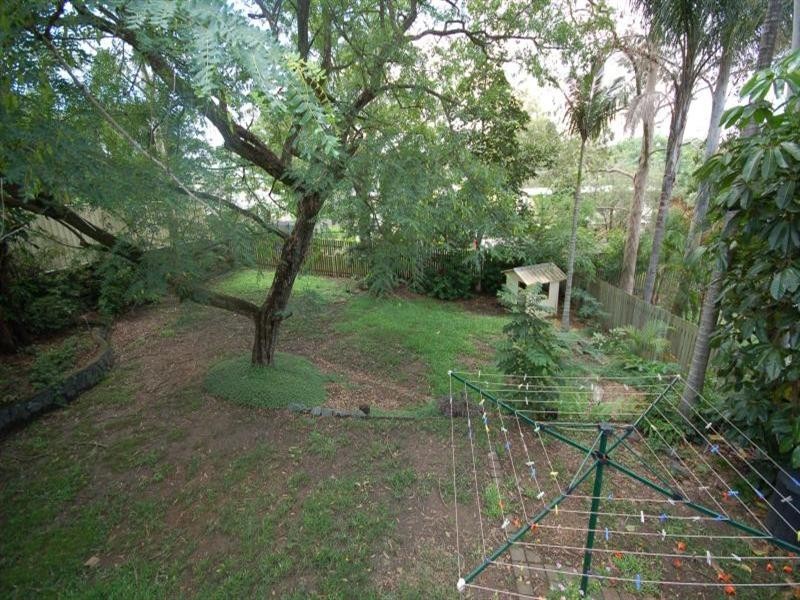 8 Arunga Street, Petrie QLD 4502