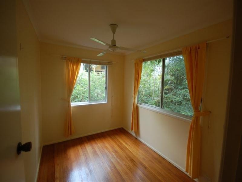 8 Arunga Street, Petrie QLD 4502