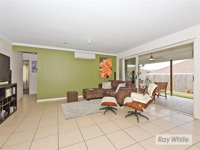 15 Barambah Circuit, Warner QLD 4500