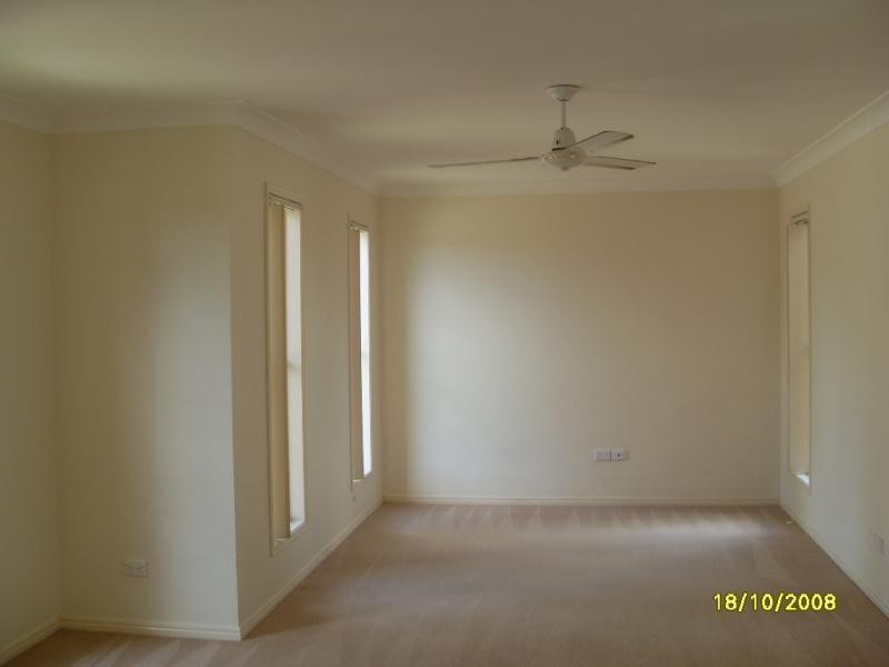 9 Wade Court, Shailer Park QLD 4128