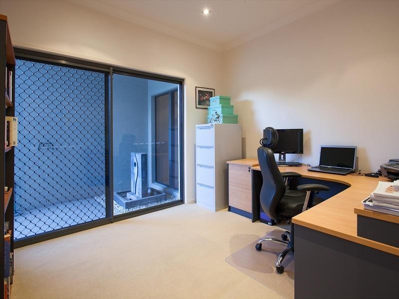 28 Talisman Court, Eatons Hill QLD 4037