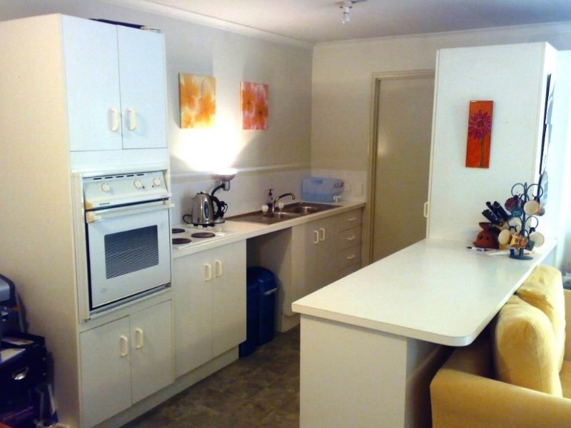 2/9 Theatre Street, Oxenford QLD 4210