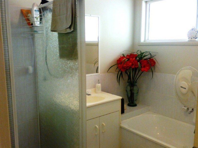 2/9 Theatre Street, Oxenford QLD 4210