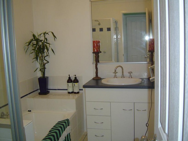 Pacific Pines QLD 4211