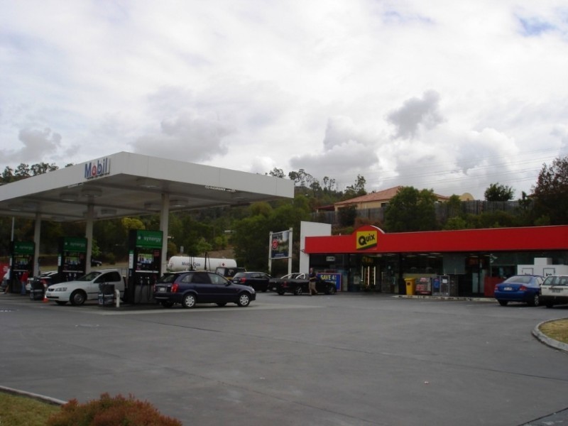 Pacific Pines QLD 4211
