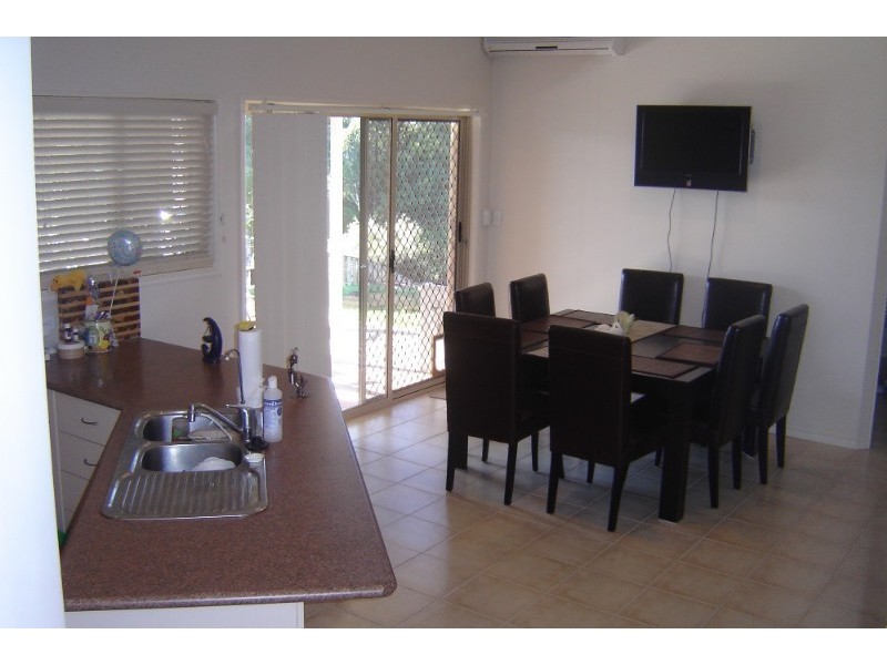 12 Finnin Court, Maudsland QLD 4210