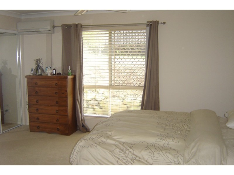 12 Finnin Court, Maudsland QLD 4210