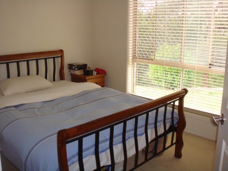 12 Finnin Court, Maudsland QLD 4210