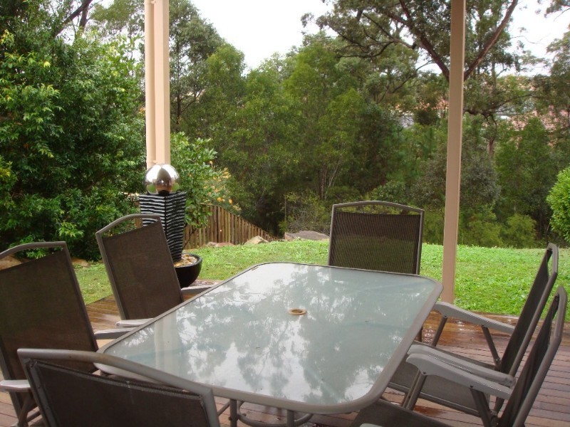 12 Finnin Court, Maudsland QLD 4210