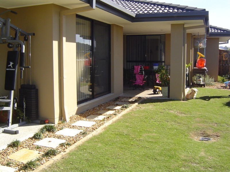 41 Cossington Circuit, Maudsland QLD 4210