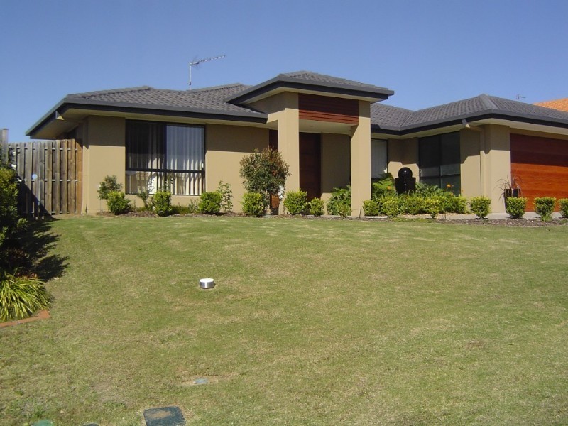 41 Cossington Circuit, Maudsland QLD 4210