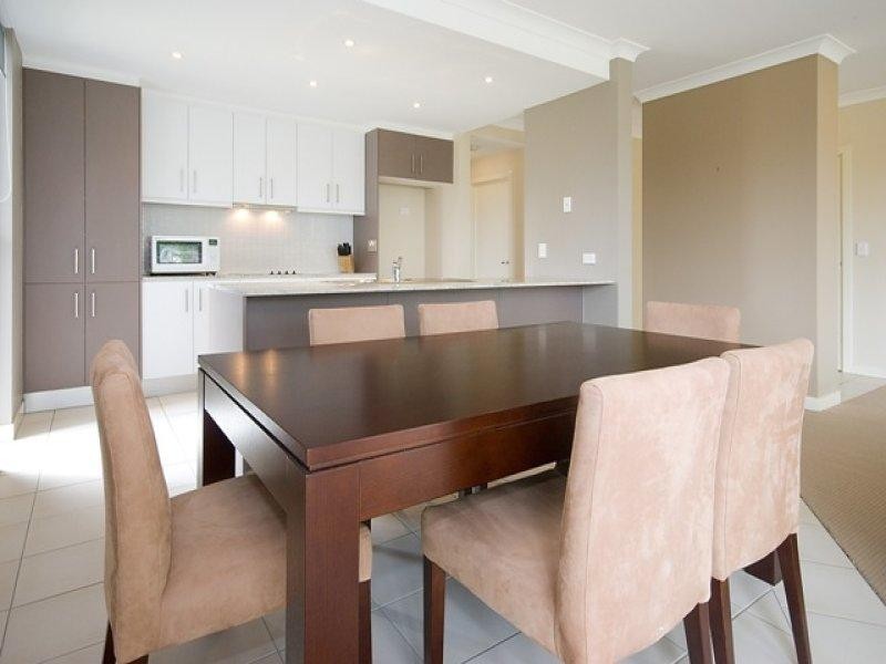 15/1 St Paul Crescent, Varsity Lakes QLD 4227