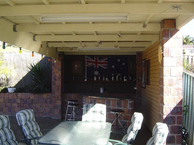 Pacific Pines QLD 4211