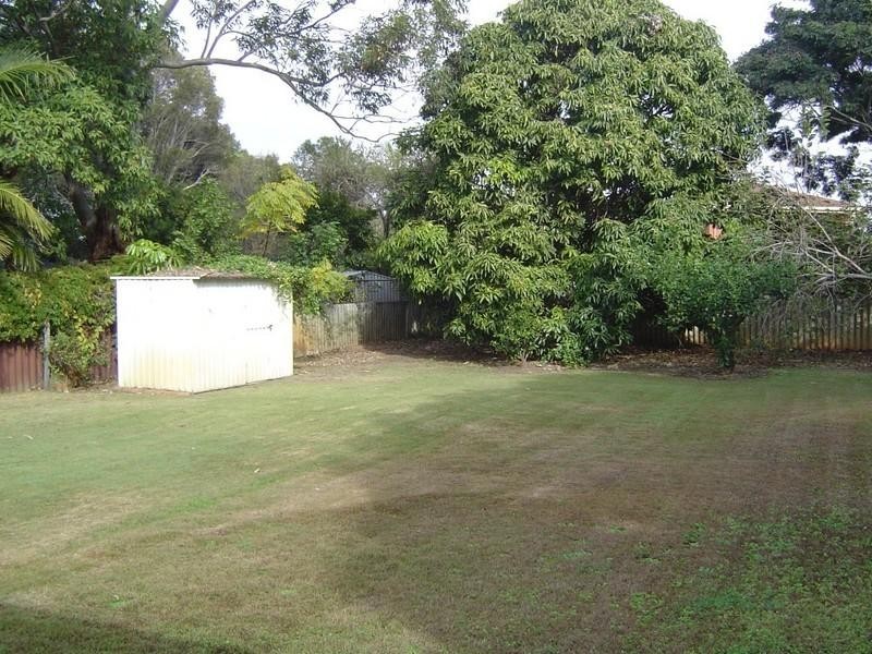 20 Alec Avenue, Mermaid Waters QLD 4218