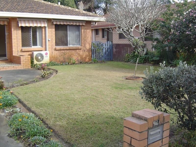 20 Alec Avenue, Mermaid Waters QLD 4218