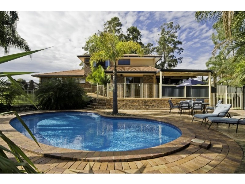 9 Katoomba Court, Helensvale QLD 4212