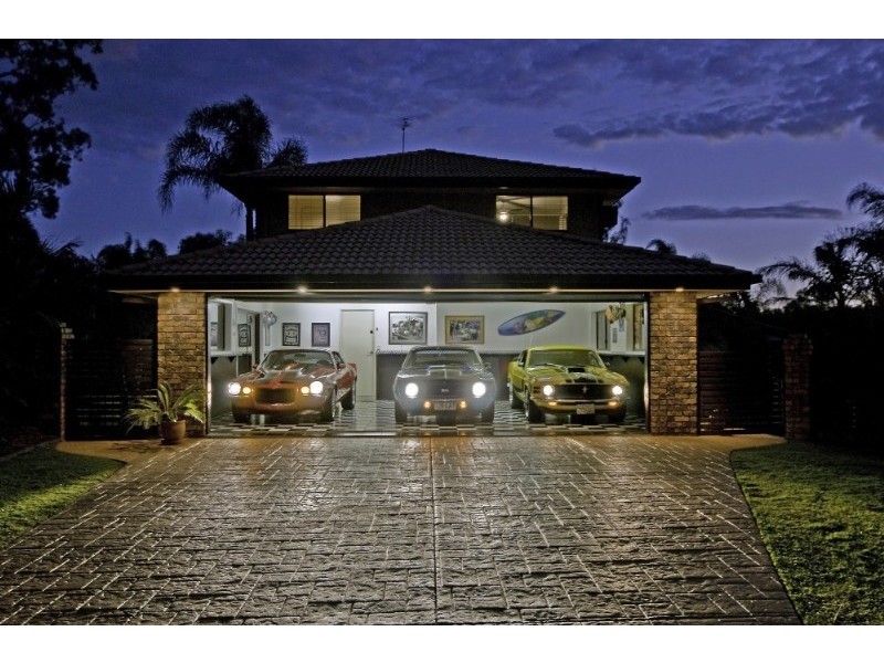 9 Katoomba Court, Helensvale QLD 4212