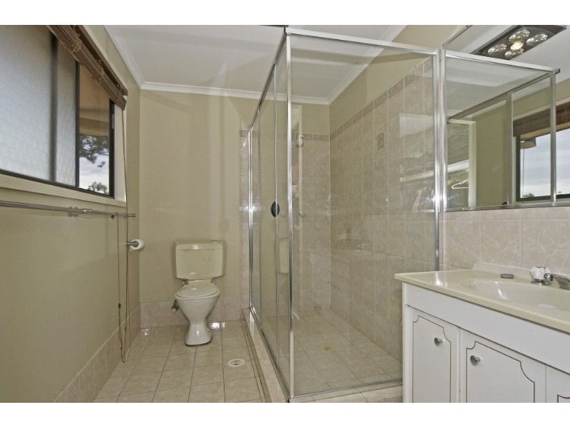 9 Katoomba Court, Helensvale QLD 4212