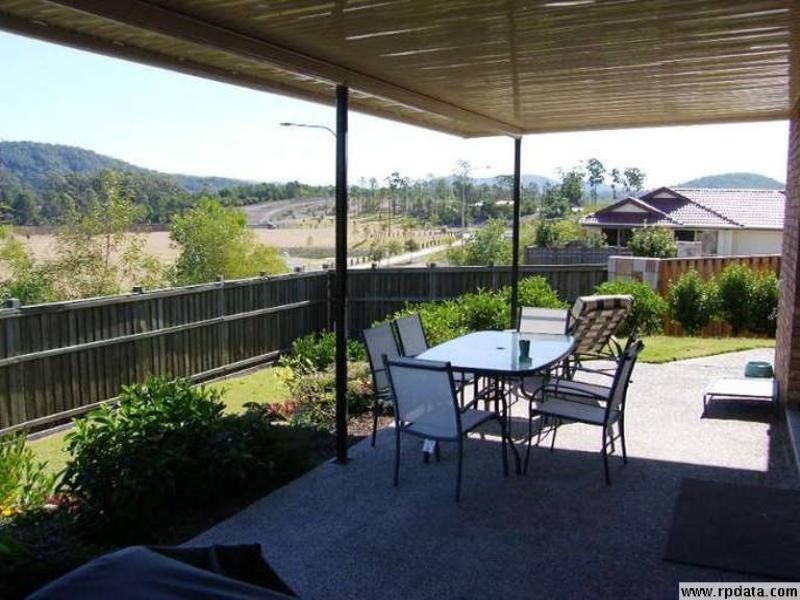 15 Gerard Street, Pacific Pines QLD 4211