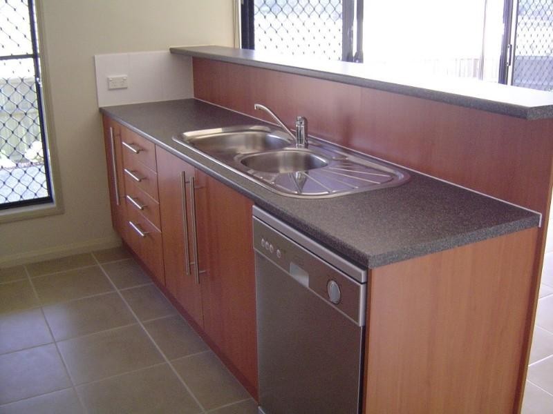 15 Gerard Street, Pacific Pines QLD 4211