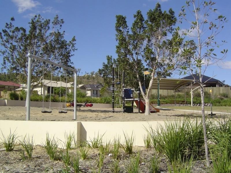 15 Gerard Street, Pacific Pines QLD 4211