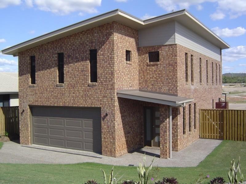 15 Gerard Street, Pacific Pines QLD 4211