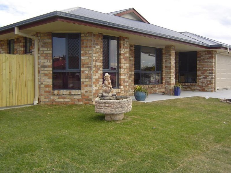 28 Buffalo Court, Pacific Pines QLD 4211