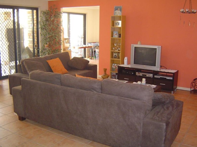 28 Buffalo Court, Pacific Pines QLD 4211