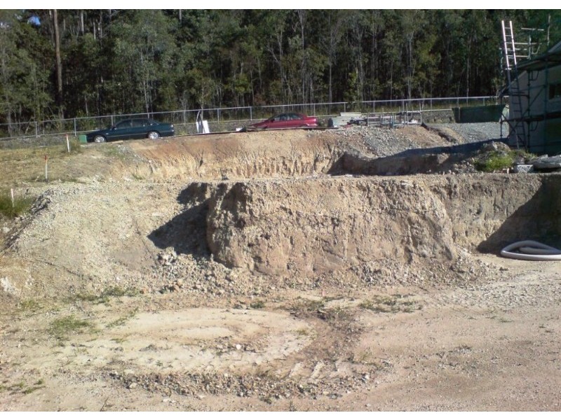 99 Roberts Drive, Maudsland QLD 4210