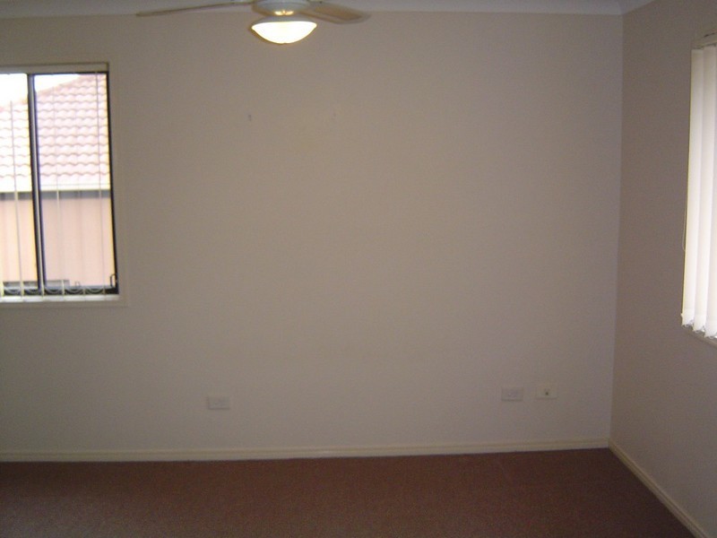 28/13 Hervey Street, Pacific Pines QLD 4211