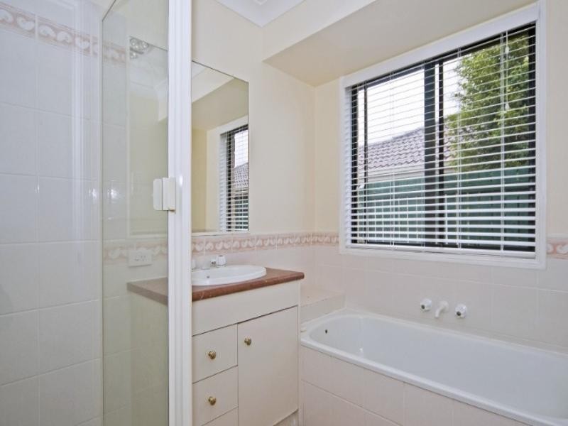 63 Galapagos Way, Pacific Pines QLD 4211