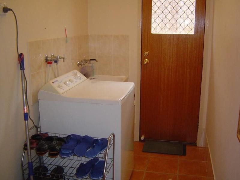 4 Fainter Court, Pacific Pines QLD 4211